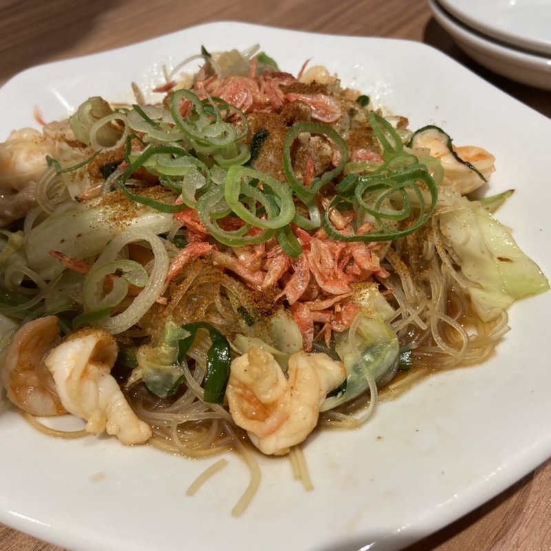 海老の焼きビーフン(神戸みそだれ　ぎょうざの一休　神戸モザイク店)
