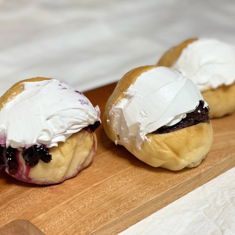 マリトッツォ（生クリーム粒あん）(ドマーニ （domani）)