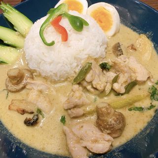 グリーンカレー(THAIFOOD DINING&BAR　マイペンライ )