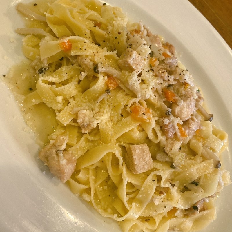 (タベルナ キンタ)