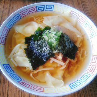 ワンタン麺(神子田朝市食堂)