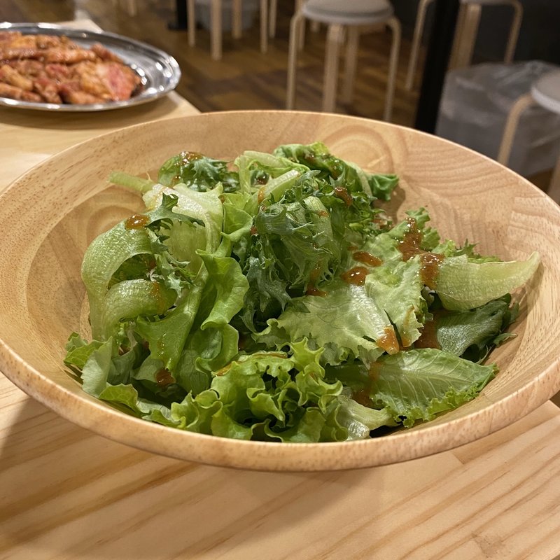 煙力ごまドレサラダ(大衆ホルモン・やきにく煙力 伏見店)