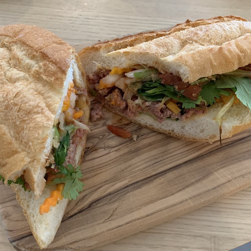 バインミー　シウマイ（ミートボール）(ダイナーヴァン)