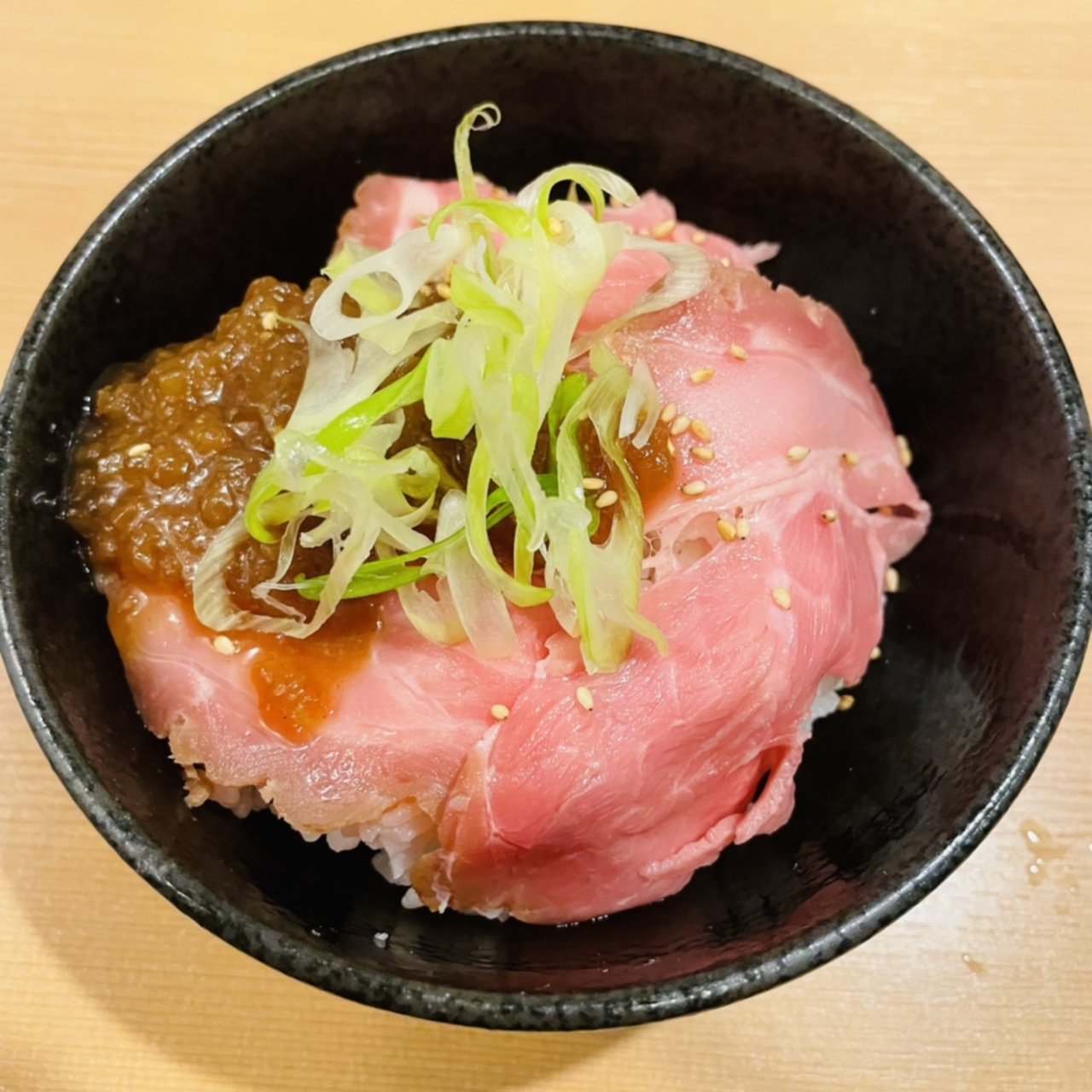 小泊良 丼 レア 小泊良 丼 レア