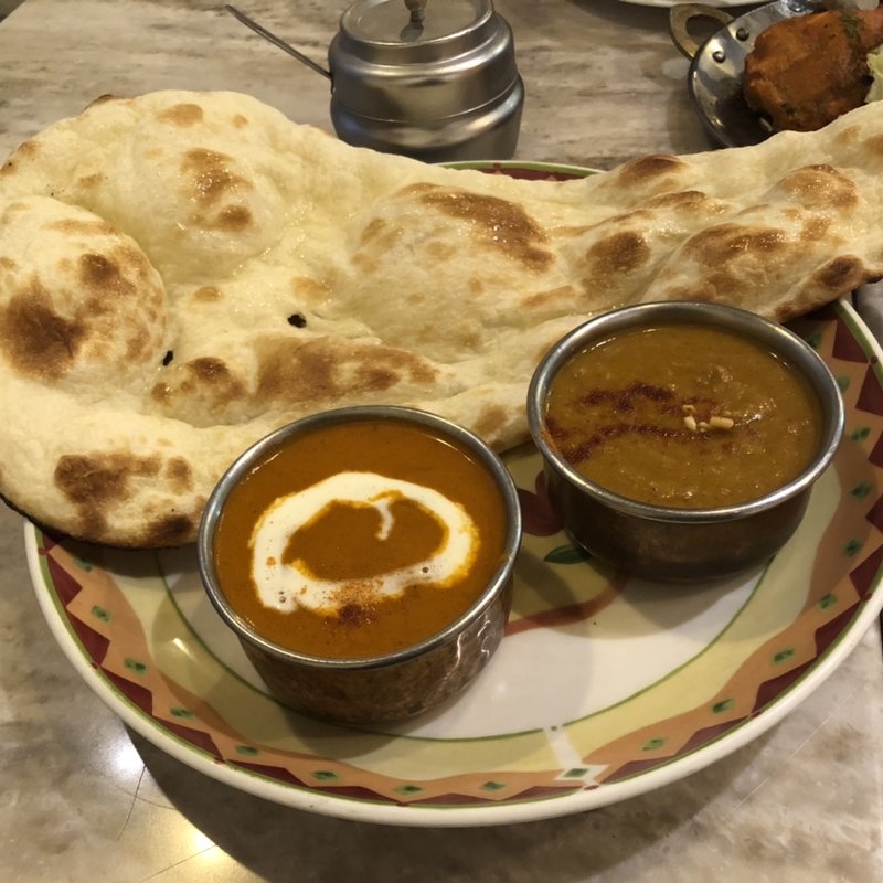 ダブルカレーとナンセット(アールティー 神戸下山手県庁前店)