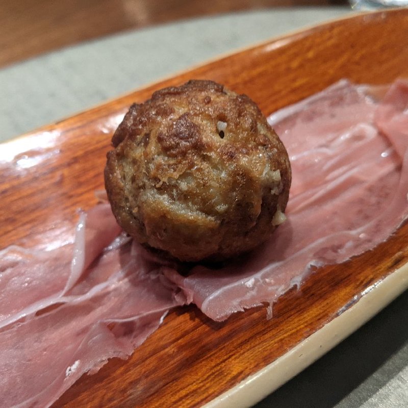 サンダニエール産の生ハム(草片)