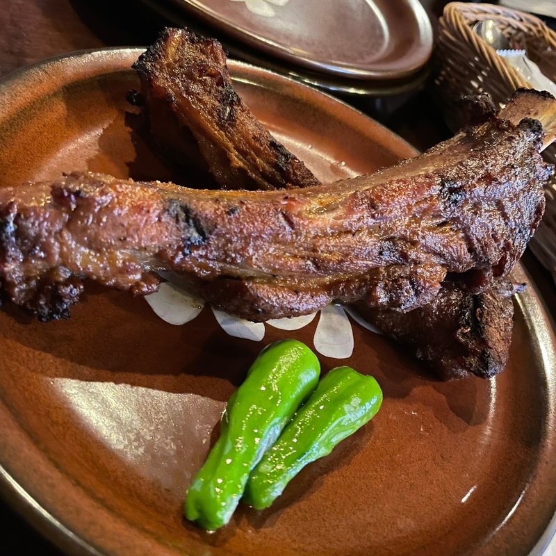 炭火焼きスペアリブ（2本）(珊瑚礁 モアナマカイ店)