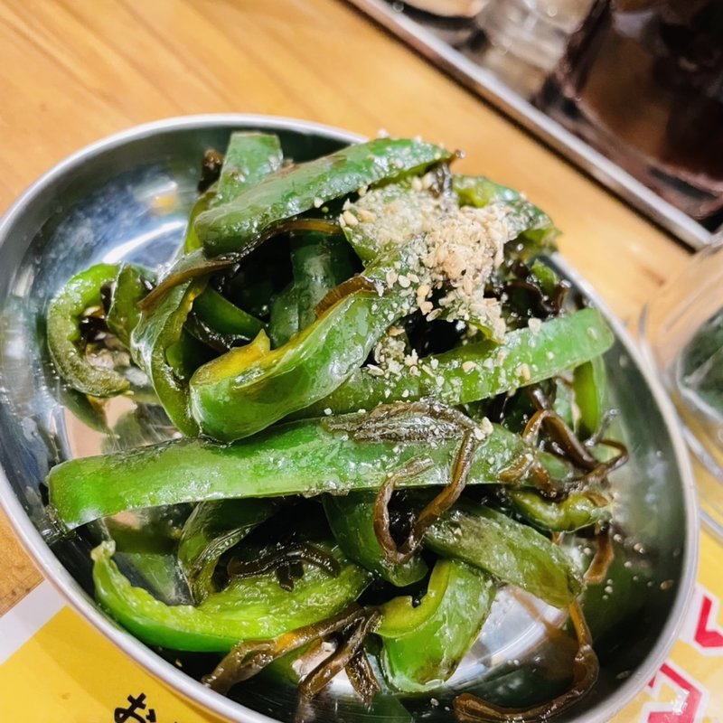 塩昆布ピーマン(豚足ハイボール酒場長介)