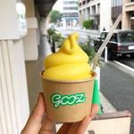 湘南ゴールドソフトクリーム(gooz 神奈川県庁前店 （グーツ）)