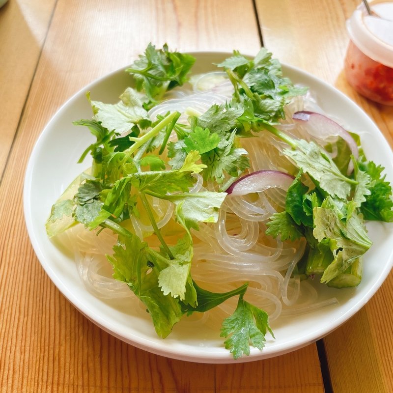 タイ風ヤムウンセン(らーめんあたりや)