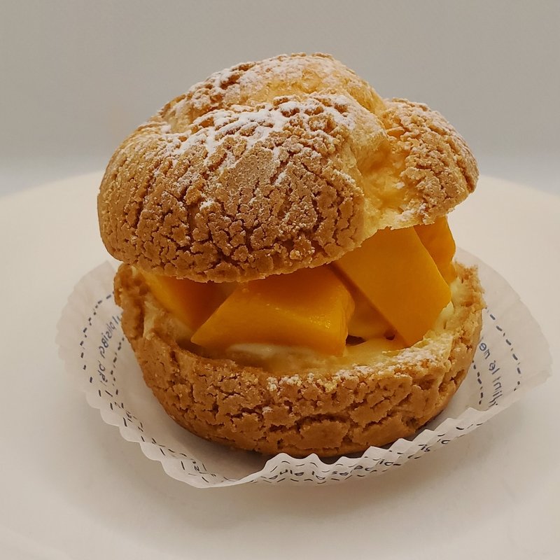 完熟マンゴーシュー(Domine joie ドミネジョワ)