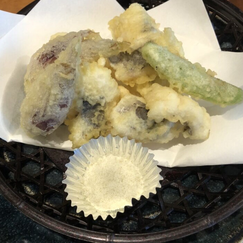 茗荷と鱧の天ぷら(寿し和 和香苑 （スシカズ ワコウエン）)