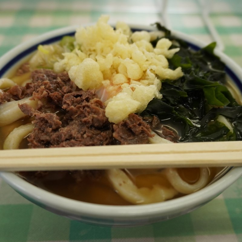 肉月見うどん(みうらうどん)