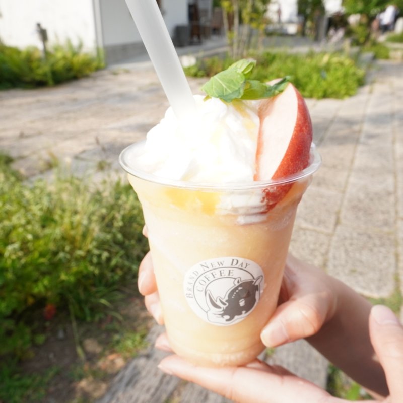 ピーチフラッペ(BRAND NEW DAY COFFEE
)