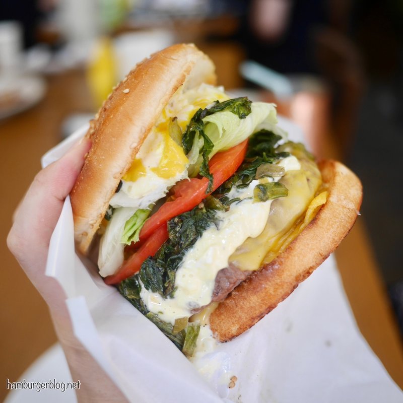 スモーキーベジタブルチーズバーガー(ベーカーバウンス)