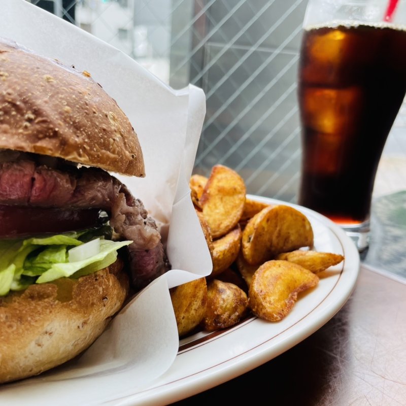 リブステーキバーガー(TOKYO CIRCUS CAFE 田町三田)