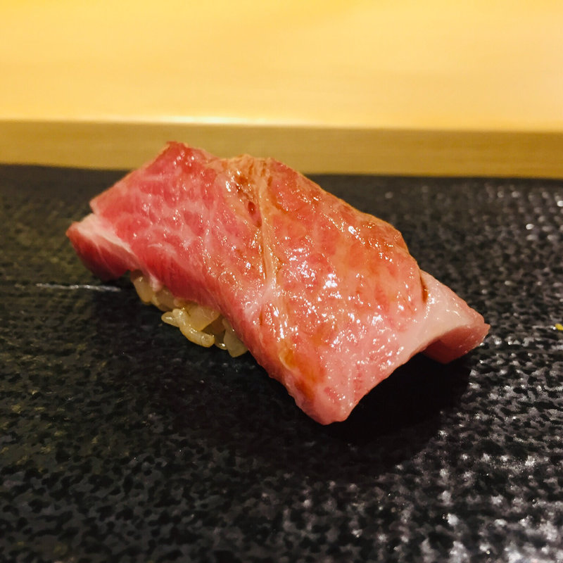 本鮪大トロの握り(鮨一)