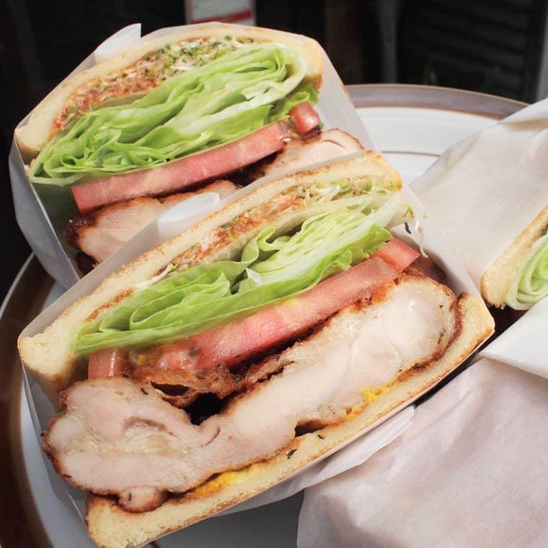 バッファローチキンサンド(だるま珈琲)