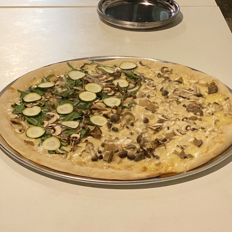 ベジタブルホワイト(PIZZA STAND YARD)