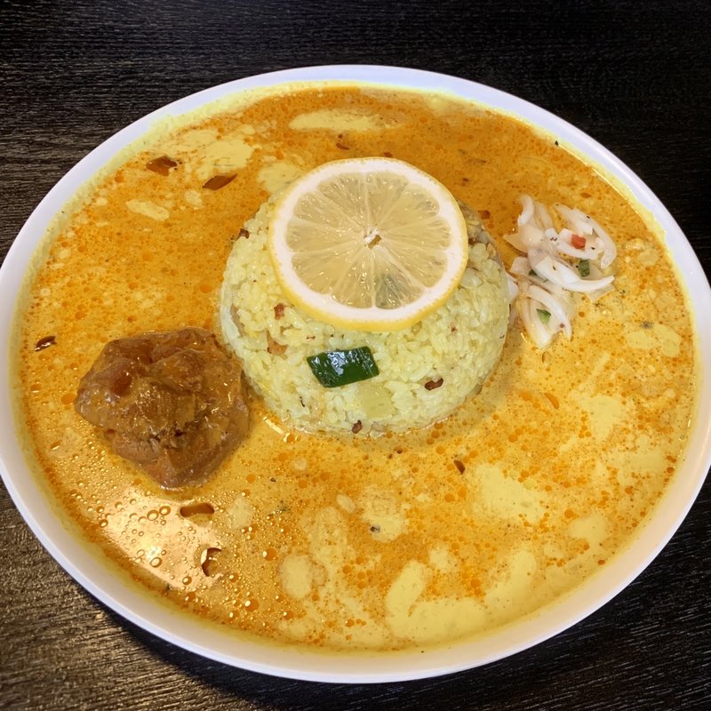 アーユルヴェーダスリランカカリー(厚切り牛タン＆赤身焼肉のワインレストラン Wiz )