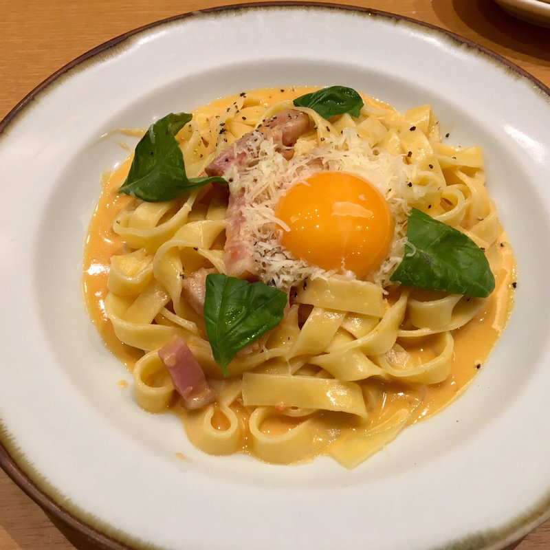 グリルベーコンとパルメザンチーズのトマトカルボナーラ(鎌倉パスタ 仙台パルコ店)