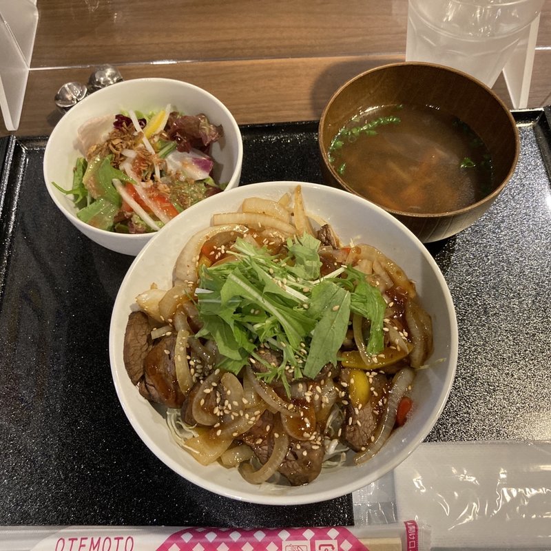 ハラミの焼肉丼(難波千日前 ハラミノカミサマ)