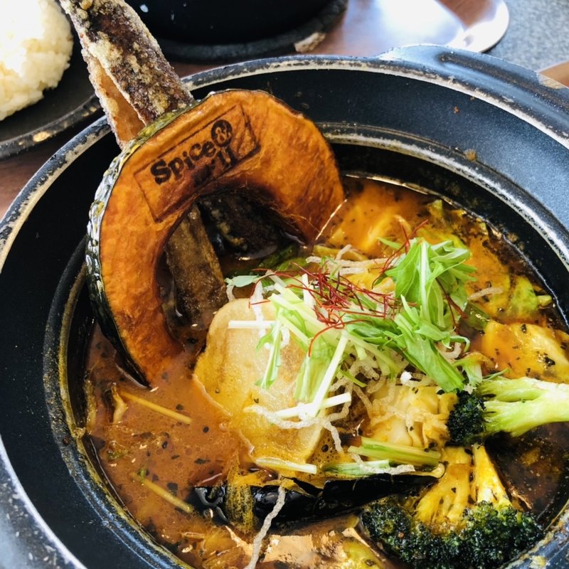 ジューシーチキンカレー(Spice&mill)