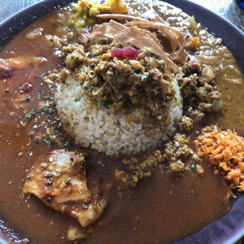 チキンキーマ＆野菜カレー＆お肉カレー（ 花山椒豆腐）(SOMA （ソーマ）)