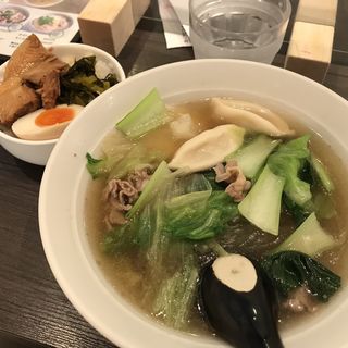 スープ春雨 4品トッピング(8ppy 麻辣湯)