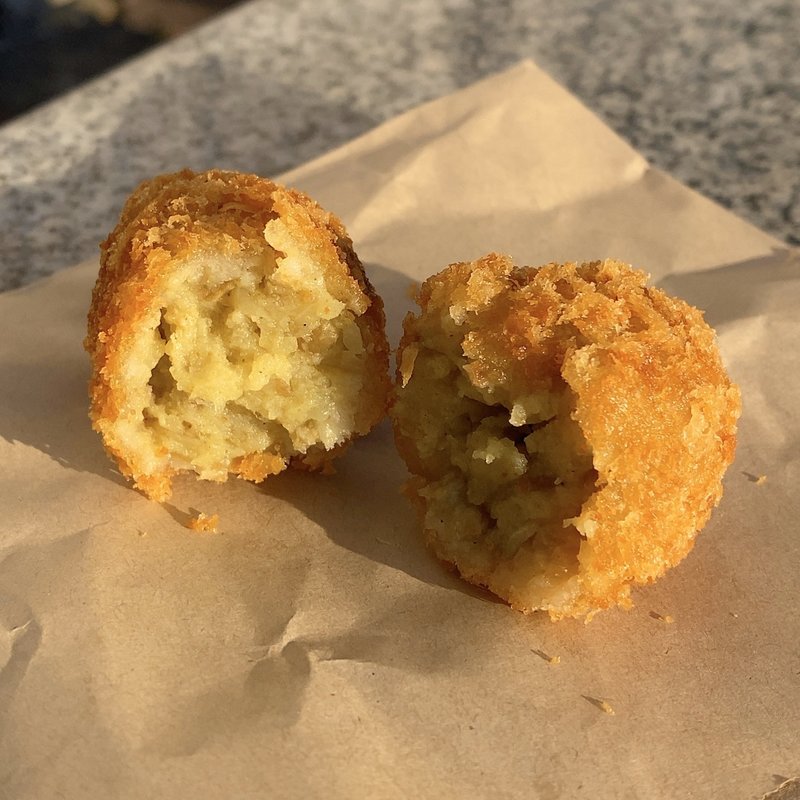 たわらコロッケ(丸幸精肉店 )