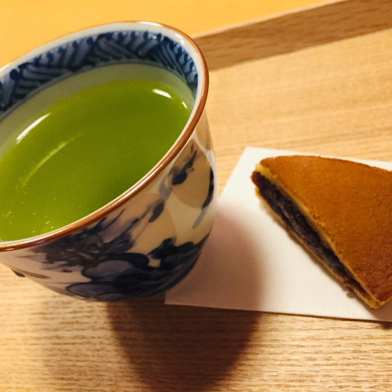 特製どら焼きと知覧茶(山映 )