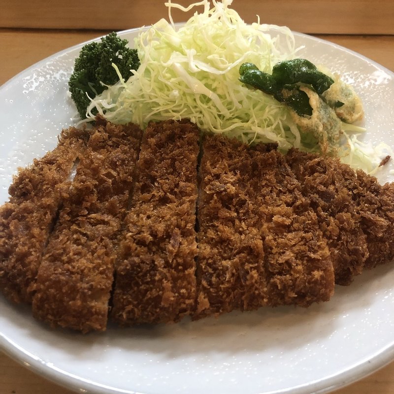 上ロースカツ定食(勝烈庵 馬車道総本店 （かつれつあん）)