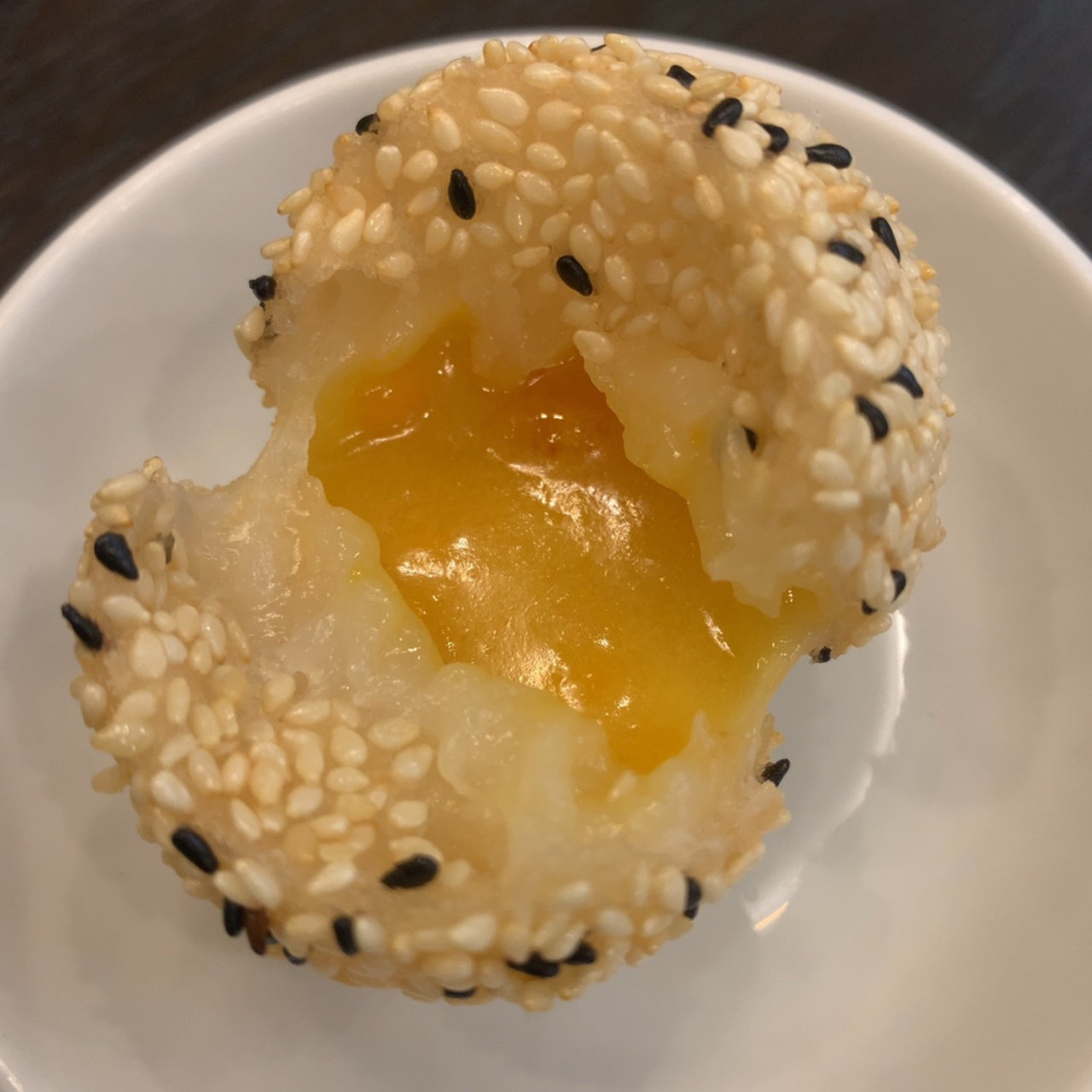 とろーり金のゴマ団子(菜香新館)の口コミ一覧 | おいしい！が