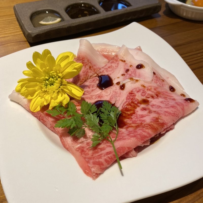 10秒サーロインすき焼き風2枚(隠れ家焼肉BULL)