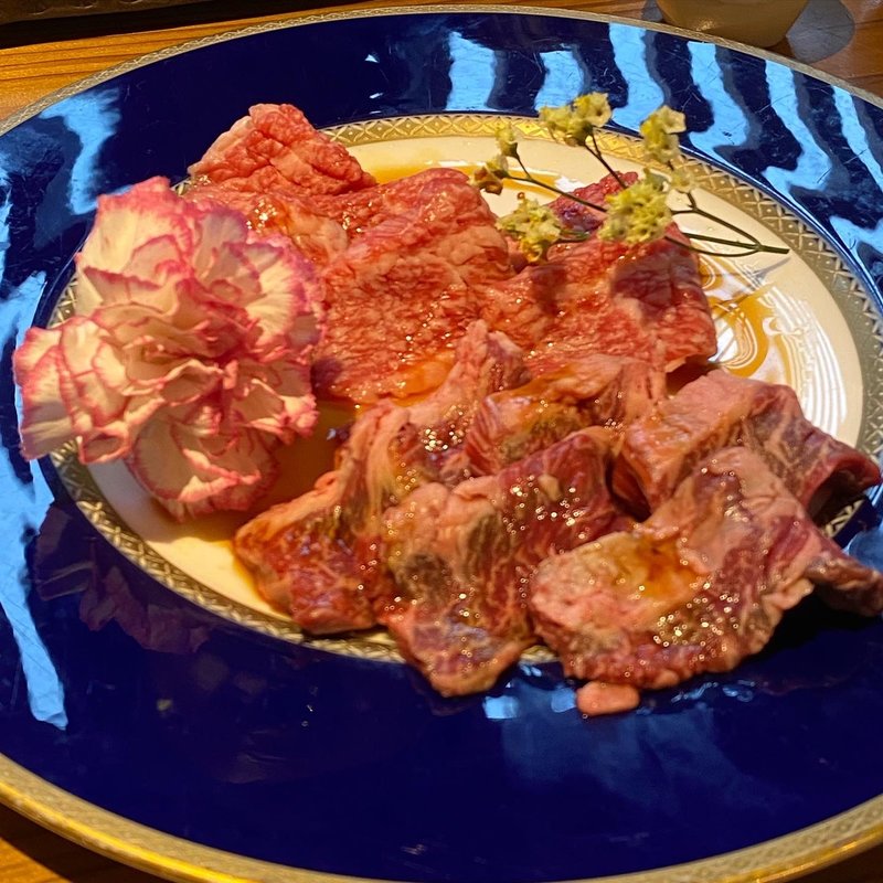 カルビ＆ハラミ(隠れ家焼肉BULL)