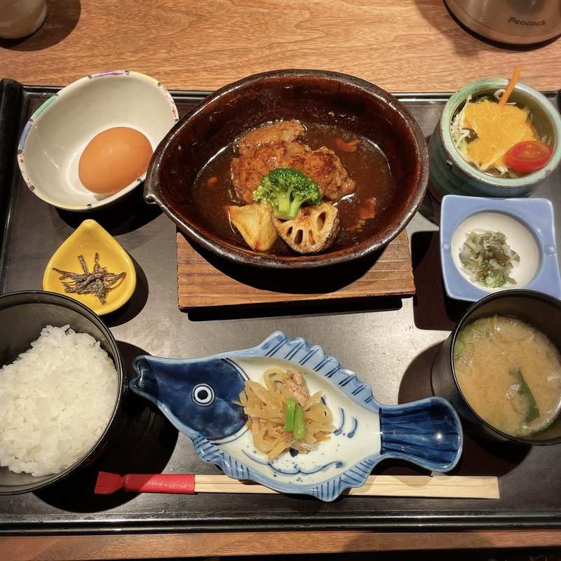 手毬ハンバーグ(雅しゅとうとう)