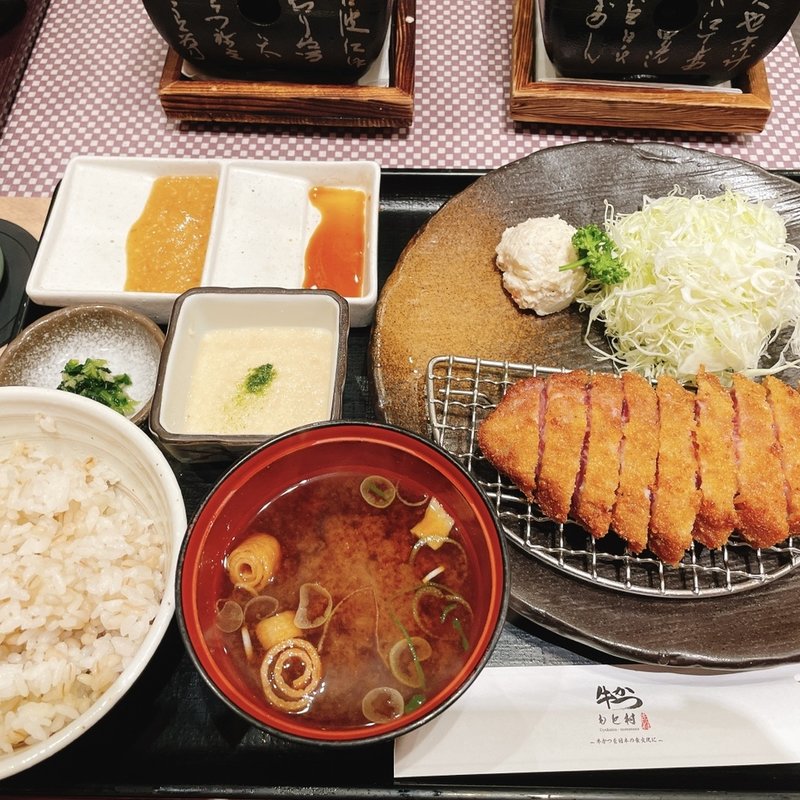牛かつ麦飯とろろセット130g(牛かつ もと村 グランデュオ立川店)