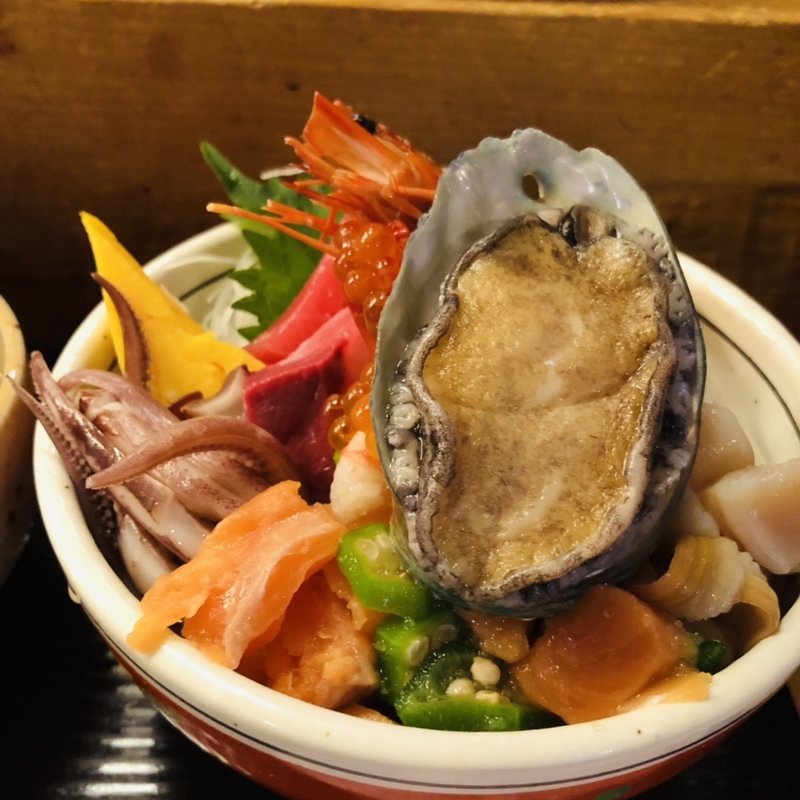 熊石どか盛り海鮮丼(寿し処かきた )