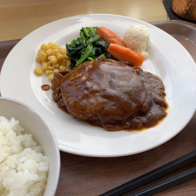 デミグラスソースハンバーグセット(喫茶ラクーン)