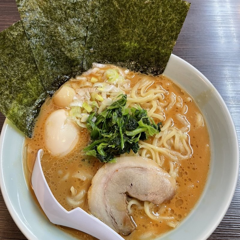 味玉ラーメン味噌味(横浜家系ラーメン 大和魂心家)