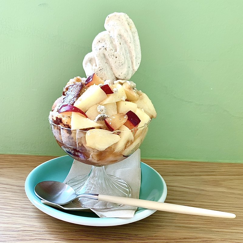 もものフレンチトーストパフェ(towanoa(トワノア))