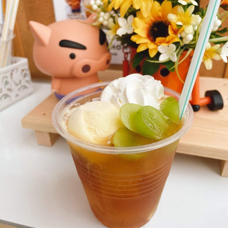 マスカットティーフロート(cafe@HOME)