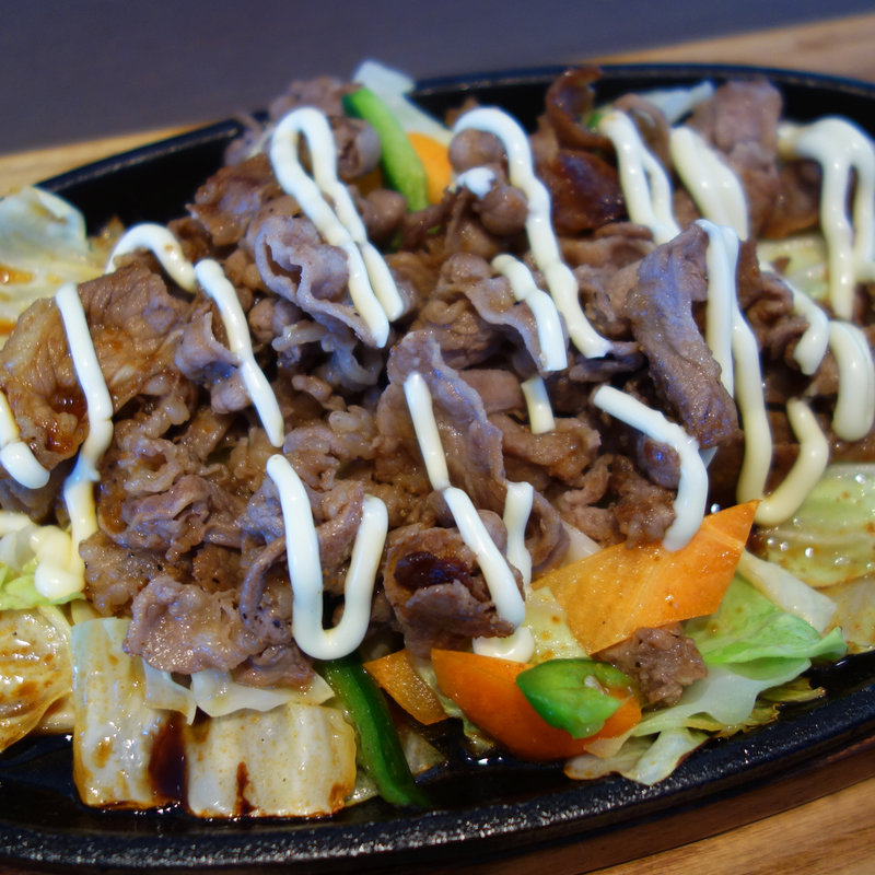 牛肉盛り鉄板定食(博多やりうどん食堂 飯倉店)