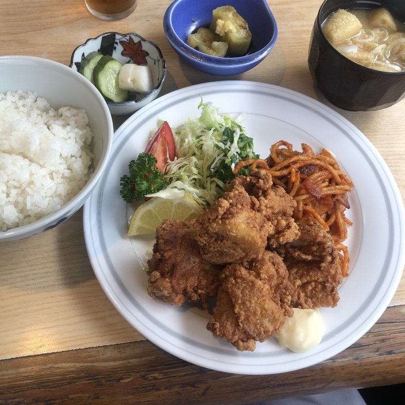唐揚げ定食(大新)