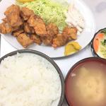 マグロ唐揚げ定食