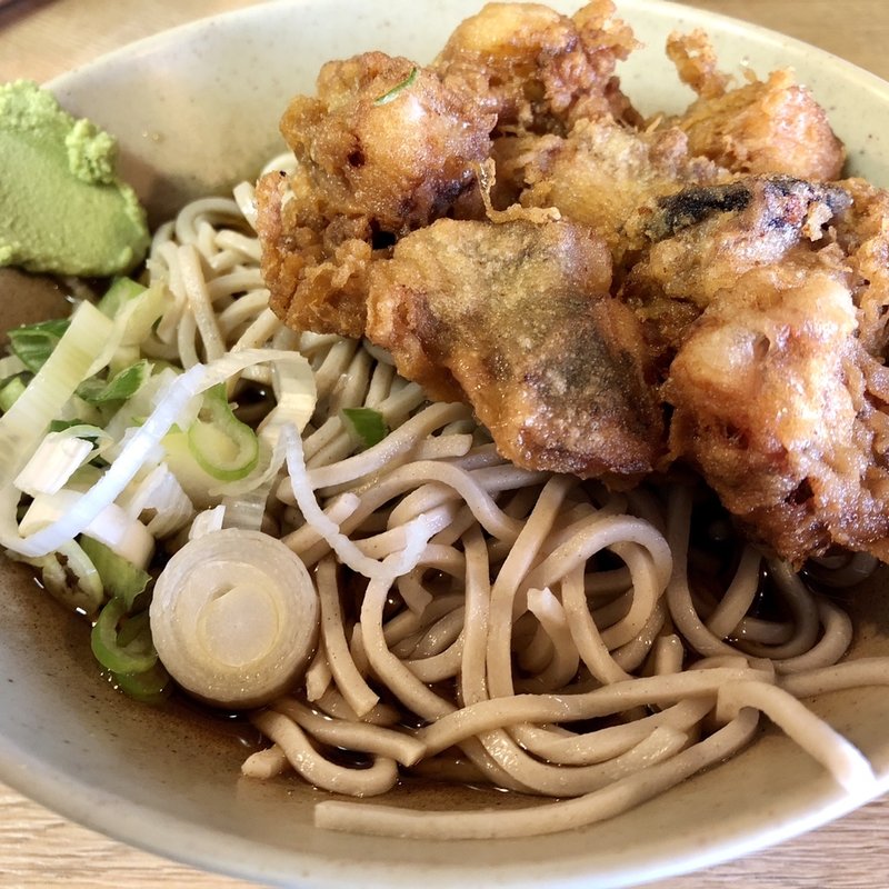 冷やしいかげそそば(六文そば 金杉橋店)