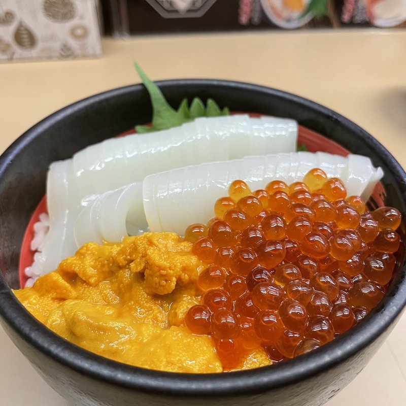 うにいくらいか合わせ丼(食事処 ながもり)