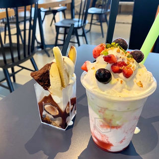 ピスタチオベリーShake(本町KAMERIYA（カメリヤ）)