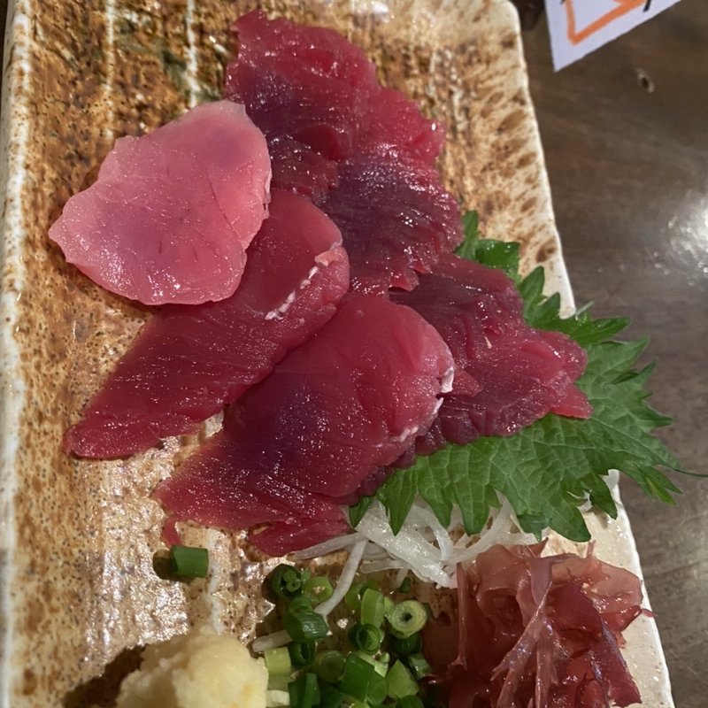 新亀の刺身(洋風居酒屋chara)