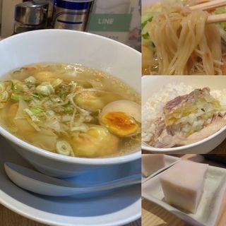 香港式海老雲呑麺(香港雲呑専門店 賢記)
